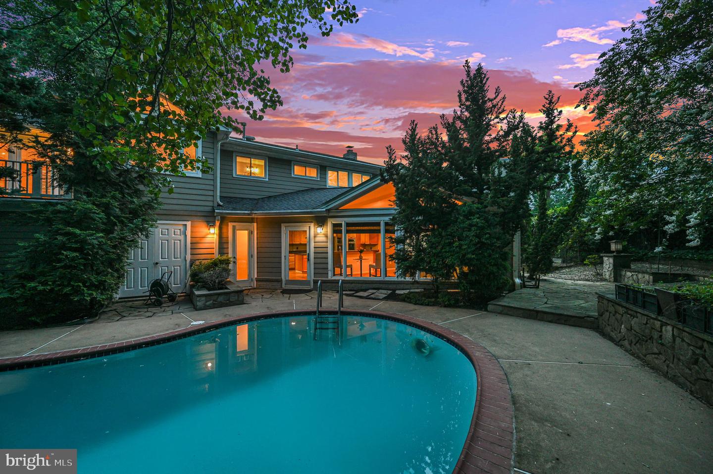 1725 BIRCH RD, MCLEAN, Virginia 22101, 5 Bedrooms Bedrooms, ,3 BathroomsBathrooms,Residential,For sale,1725 BIRCH RD,VAFX2248258 MLS # VAFX2248258