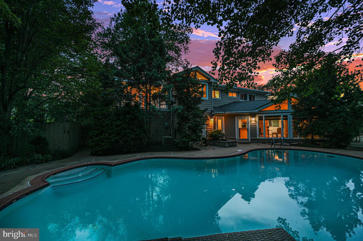 1725 BIRCH RD, MCLEAN, Virginia 22101, 5 Bedrooms Bedrooms, ,3 BathroomsBathrooms,Residential,For sale,1725 BIRCH RD,VAFX2248258 MLS # VAFX2248258