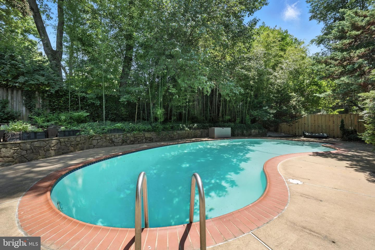 1725 BIRCH RD, MCLEAN, Virginia 22101, 5 Bedrooms Bedrooms, ,3 BathroomsBathrooms,Residential,For sale,1725 BIRCH RD,VAFX2248258 MLS # VAFX2248258