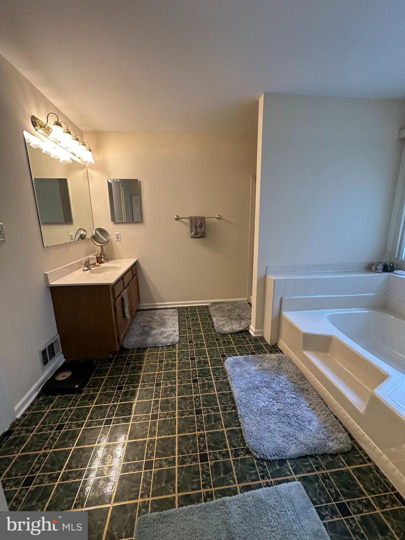 3104 TITANIC DR, STAFFORD, Virginia 22554, 6 Bedrooms Bedrooms, ,3 BathroomsBathrooms,Residential,For sale,3104 TITANIC DR,VAST2039972 MLS # VAST2039972