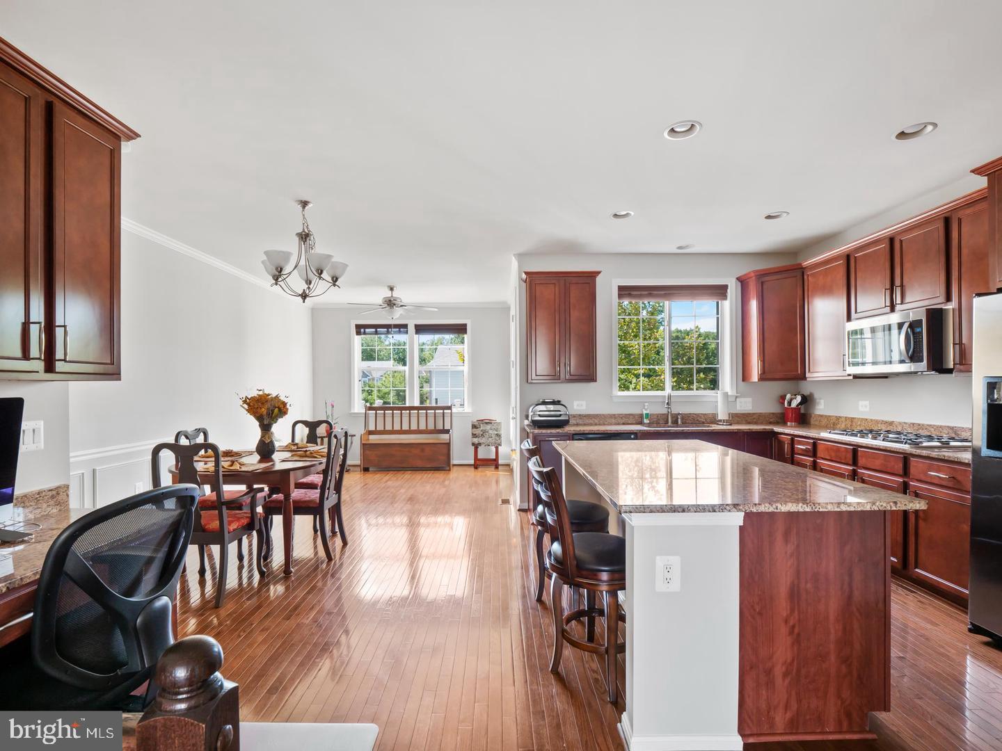 24847 MASON DALE TER, CHANTILLY, Virginia 20152, 3 Bedrooms Bedrooms, ,3 BathroomsBathrooms,Residential,For sale,24847 MASON DALE TER,VALO2099858 MLS # VALO2099858