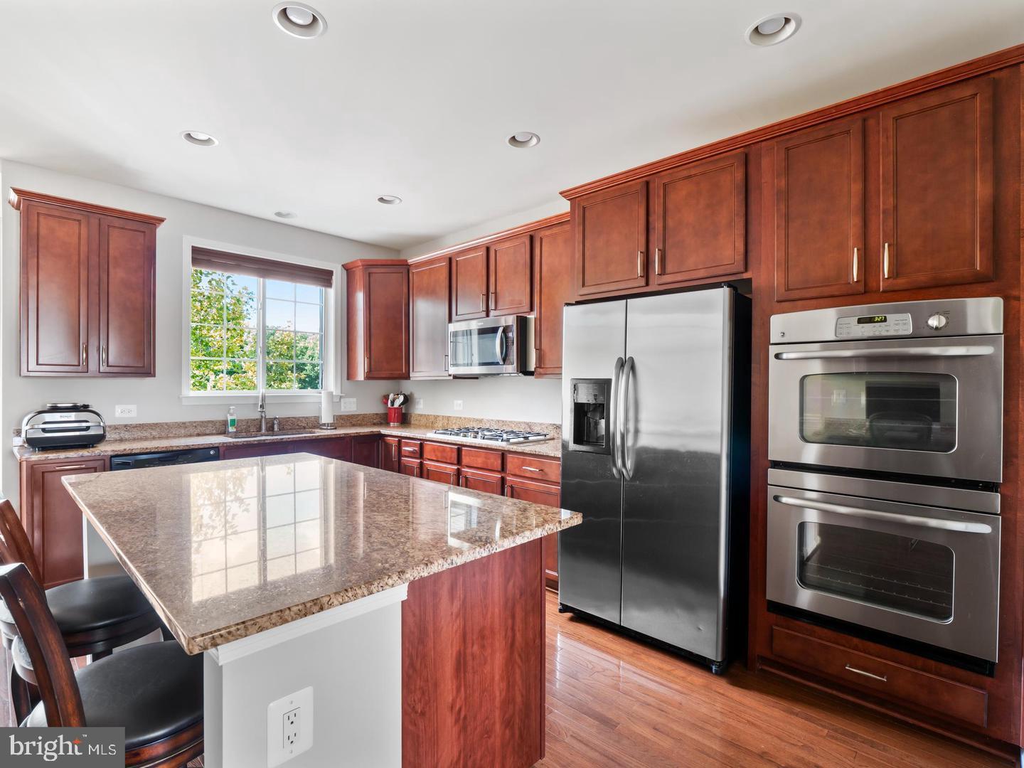 24847 MASON DALE TER, CHANTILLY, Virginia 20152, 3 Bedrooms Bedrooms, ,3 BathroomsBathrooms,Residential,For sale,24847 MASON DALE TER,VALO2099858 MLS # VALO2099858