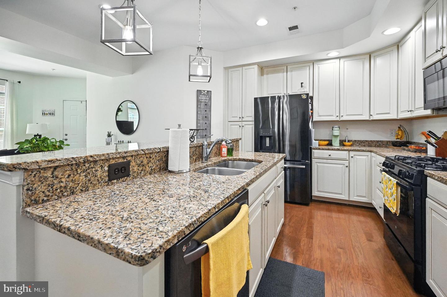 7467 BRUNSON CIR, GAINESVILLE, Virginia 20155, 3 Bedrooms Bedrooms, ,2 BathroomsBathrooms,Residential,For sale,7467 BRUNSON CIR,VAPW2097628 MLS # VAPW2097628