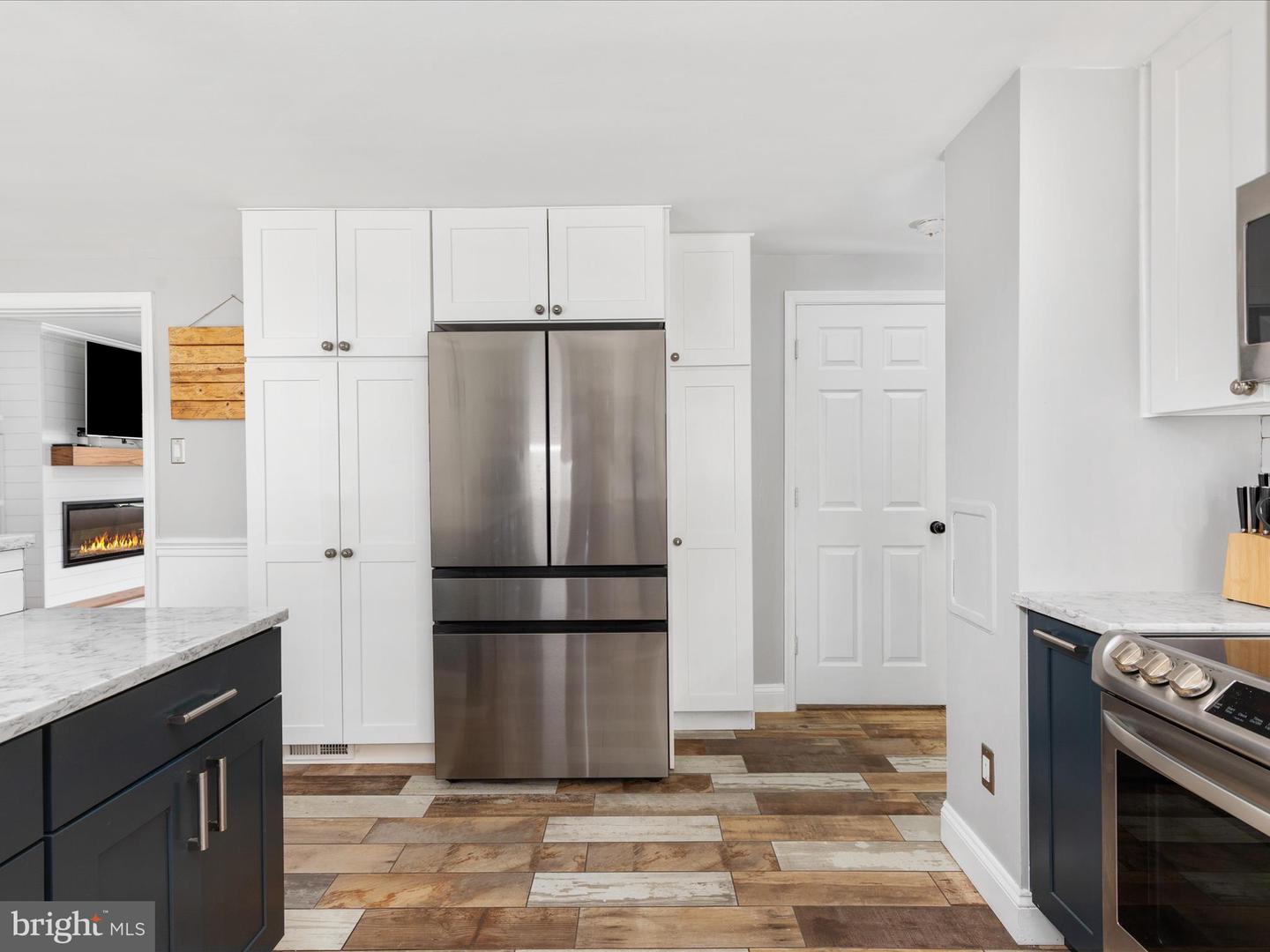 8490 MAGIC TREE CT, SPRINGFIELD, Virginia 22153, 4 Bedrooms Bedrooms, ,3 BathroomsBathrooms,Residential,For sale,8490 MAGIC TREE CT,VAFX2249358 MLS # VAFX2249358