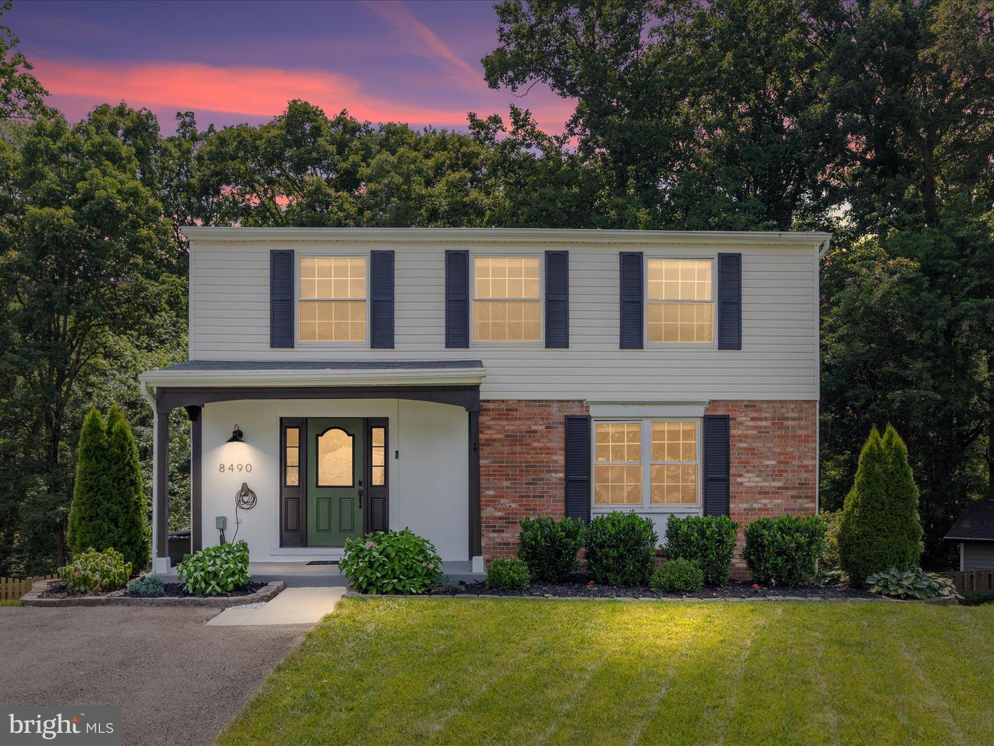 8490 MAGIC TREE CT, SPRINGFIELD, Virginia 22153, 4 Bedrooms Bedrooms, ,3 BathroomsBathrooms,Residential,For sale,8490 MAGIC TREE CT,VAFX2249358 MLS # VAFX2249358