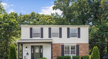 8490 MAGIC TREE CT, SPRINGFIELD, Virginia 22153, 4 Bedrooms Bedrooms, ,3 BathroomsBathrooms,Residential,For sale,8490 MAGIC TREE CT,VAFX2249358 MLS # VAFX2249358