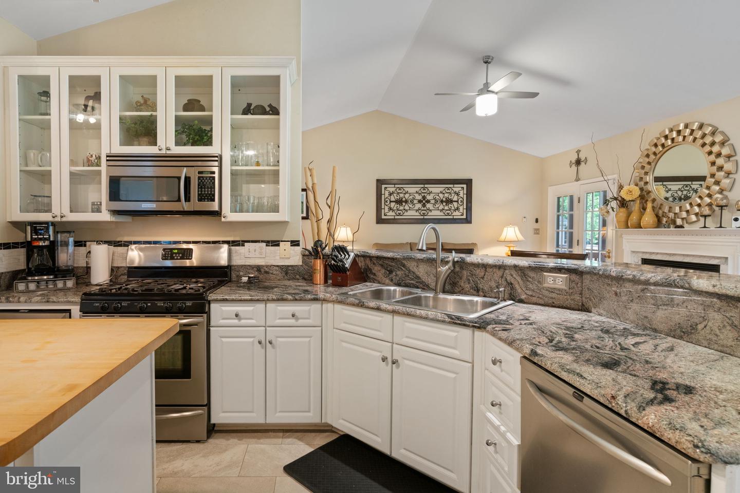 61 KIRBY LN, STAFFORD, Virginia 22554, 4 Bedrooms Bedrooms, ,3 BathroomsBathrooms,Residential,For sale,61 KIRBY LN,VAST2040090 MLS # VAST2040090