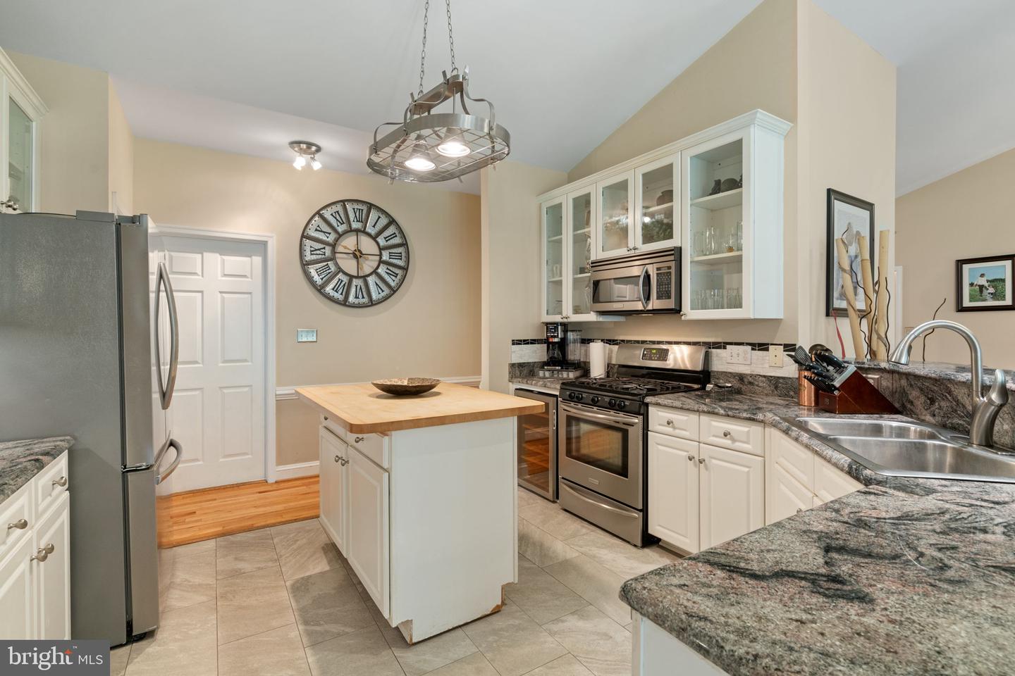 61 KIRBY LN, STAFFORD, Virginia 22554, 4 Bedrooms Bedrooms, ,3 BathroomsBathrooms,Residential,For sale,61 KIRBY LN,VAST2040090 MLS # VAST2040090