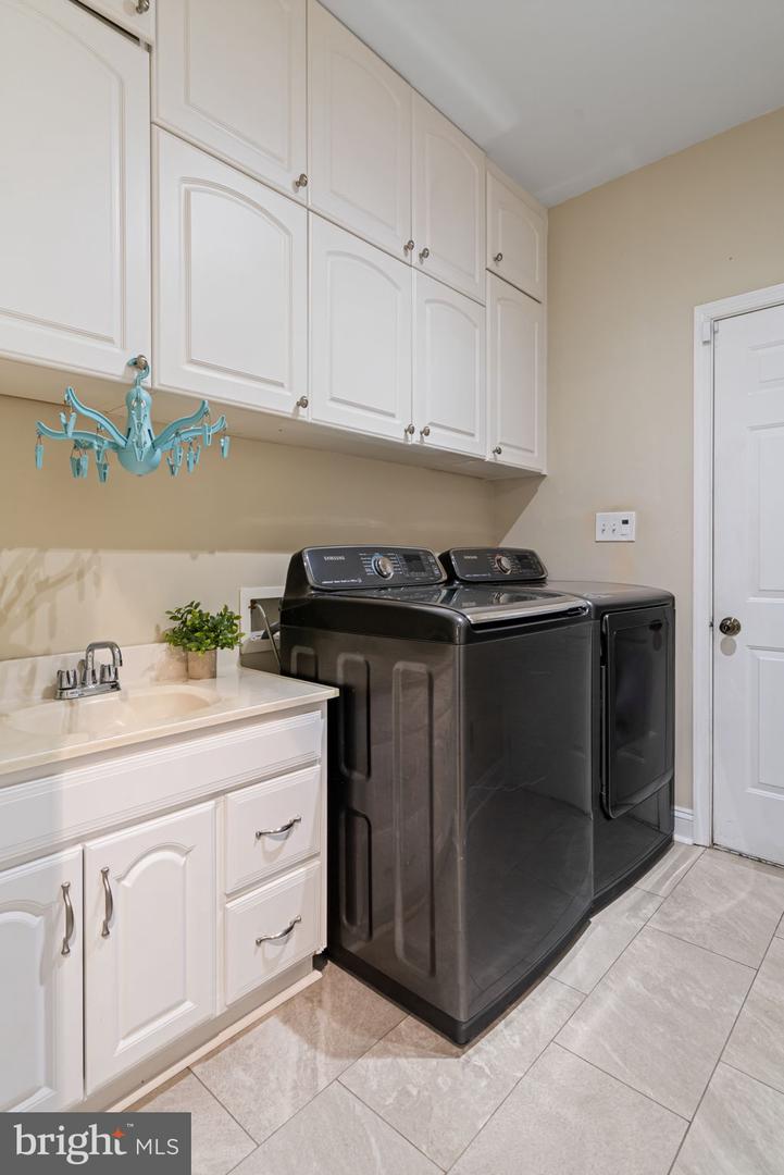 61 KIRBY LN, STAFFORD, Virginia 22554, 4 Bedrooms Bedrooms, ,3 BathroomsBathrooms,Residential,For sale,61 KIRBY LN,VAST2040090 MLS # VAST2040090