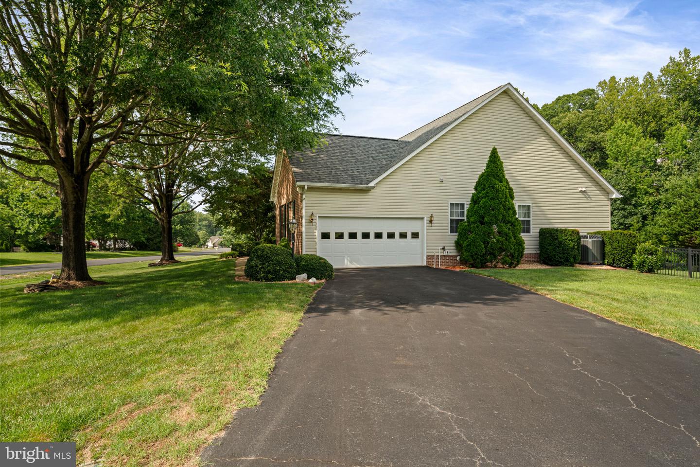 61 KIRBY LN, STAFFORD, Virginia 22554, 4 Bedrooms Bedrooms, ,3 BathroomsBathrooms,Residential,For sale,61 KIRBY LN,VAST2040090 MLS # VAST2040090