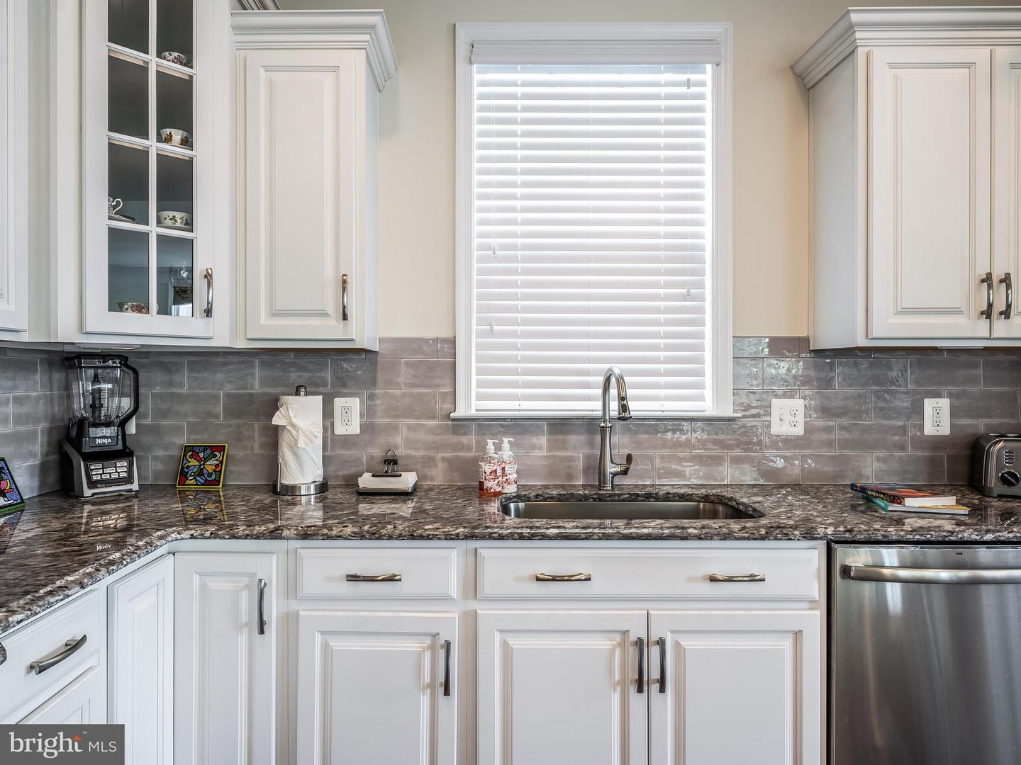 7922 ASHLAND DR, ALEXANDRIA, Virginia 22315, 4 Bedrooms Bedrooms, 19 Rooms Rooms,4 BathroomsBathrooms,Residential,For sale,7922 ASHLAND DR,VAFX2249560 MLS # VAFX2249560