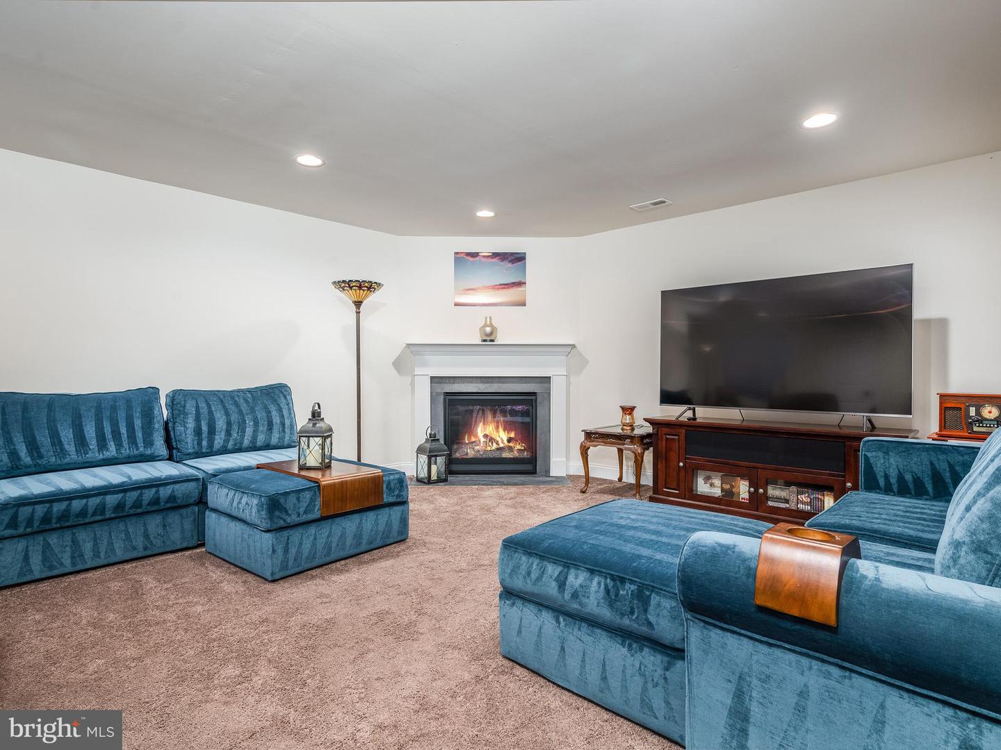 7922 ASHLAND DR, ALEXANDRIA, Virginia 22315, 4 Bedrooms Bedrooms, 19 Rooms Rooms,4 BathroomsBathrooms,Residential,For sale,7922 ASHLAND DR,VAFX2249560 MLS # VAFX2249560