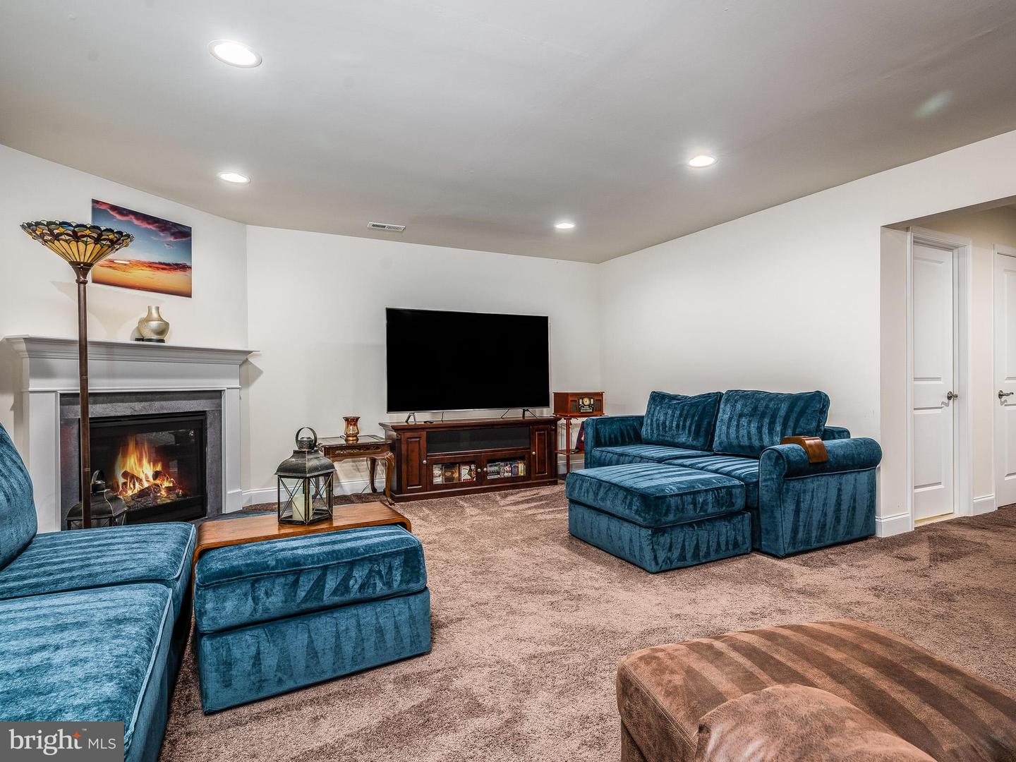 7922 ASHLAND DR, ALEXANDRIA, Virginia 22315, 4 Bedrooms Bedrooms, 19 Rooms Rooms,4 BathroomsBathrooms,Residential,For sale,7922 ASHLAND DR,VAFX2249560 MLS # VAFX2249560