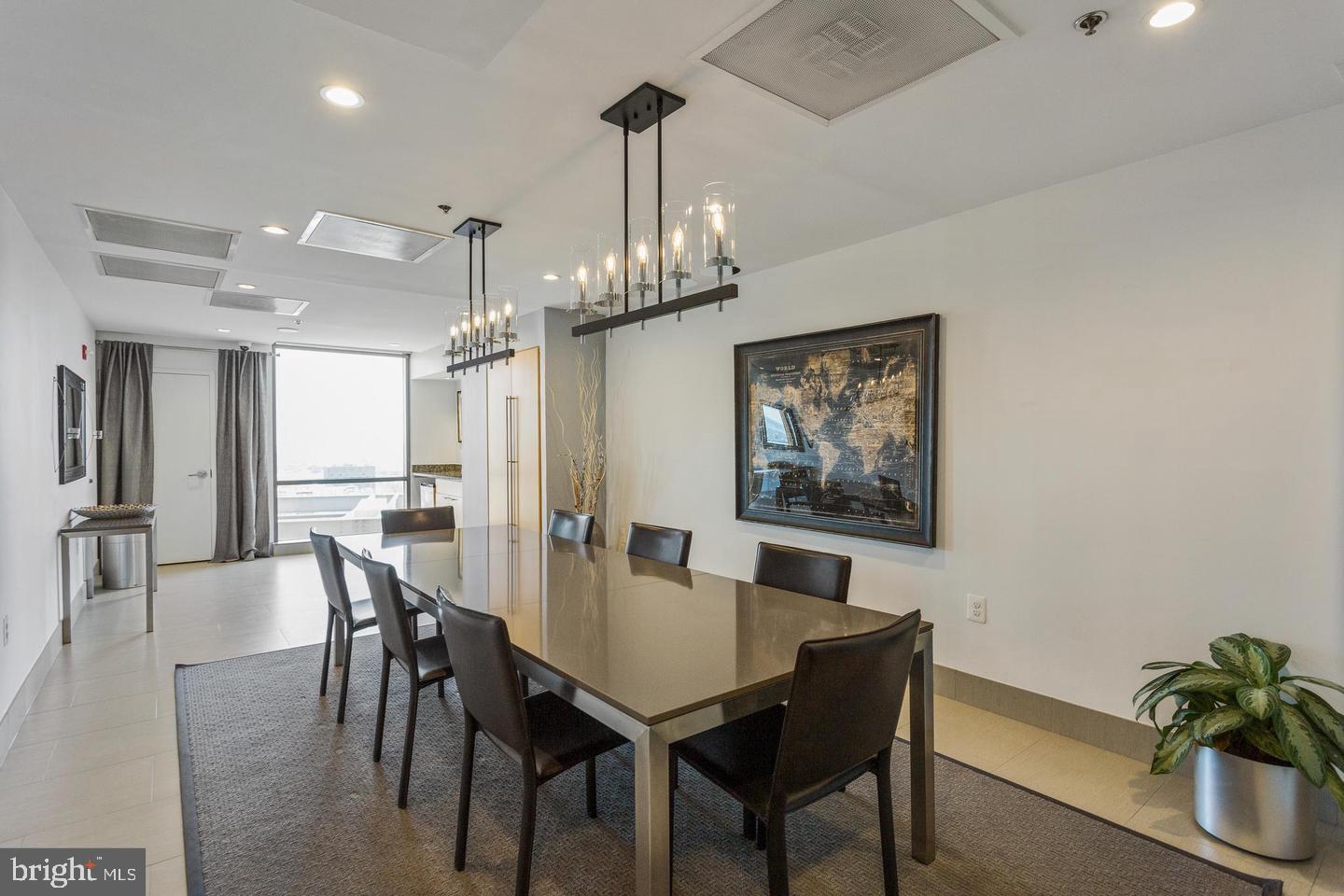 2001 15TH ST N #319, ARLINGTON, Virginia 22201, 1 Bedroom Bedrooms, ,1 BathroomBathrooms,Residential,For sale,2001 15TH ST N #319,VAAR2059748 MLS # VAAR2059748