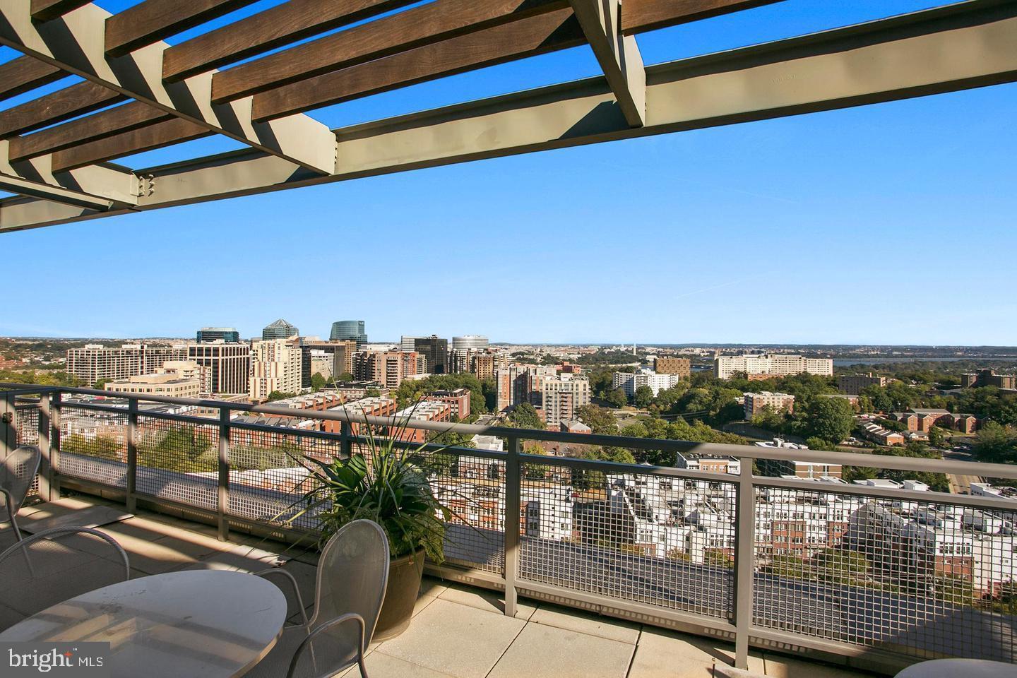 2001 15TH ST N #319, ARLINGTON, Virginia 22201, 1 Bedroom Bedrooms, ,1 BathroomBathrooms,Residential,For sale,2001 15TH ST N #319,VAAR2059748 MLS # VAAR2059748