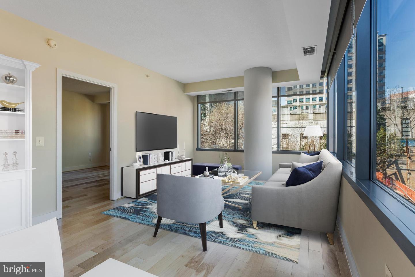 2001 15TH ST N #319, ARLINGTON, Virginia 22201, 1 Bedroom Bedrooms, ,1 BathroomBathrooms,Residential,For sale,2001 15TH ST N #319,VAAR2059748 MLS # VAAR2059748