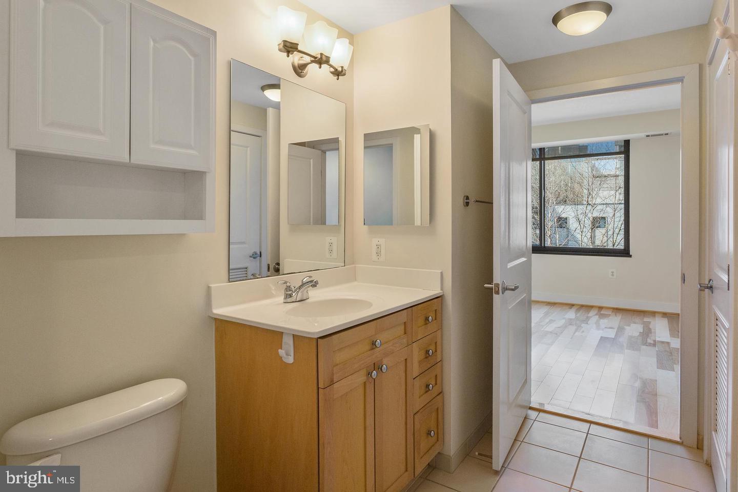 2001 15TH ST N #319, ARLINGTON, Virginia 22201, 1 Bedroom Bedrooms, ,1 BathroomBathrooms,Residential,For sale,2001 15TH ST N #319,VAAR2059748 MLS # VAAR2059748