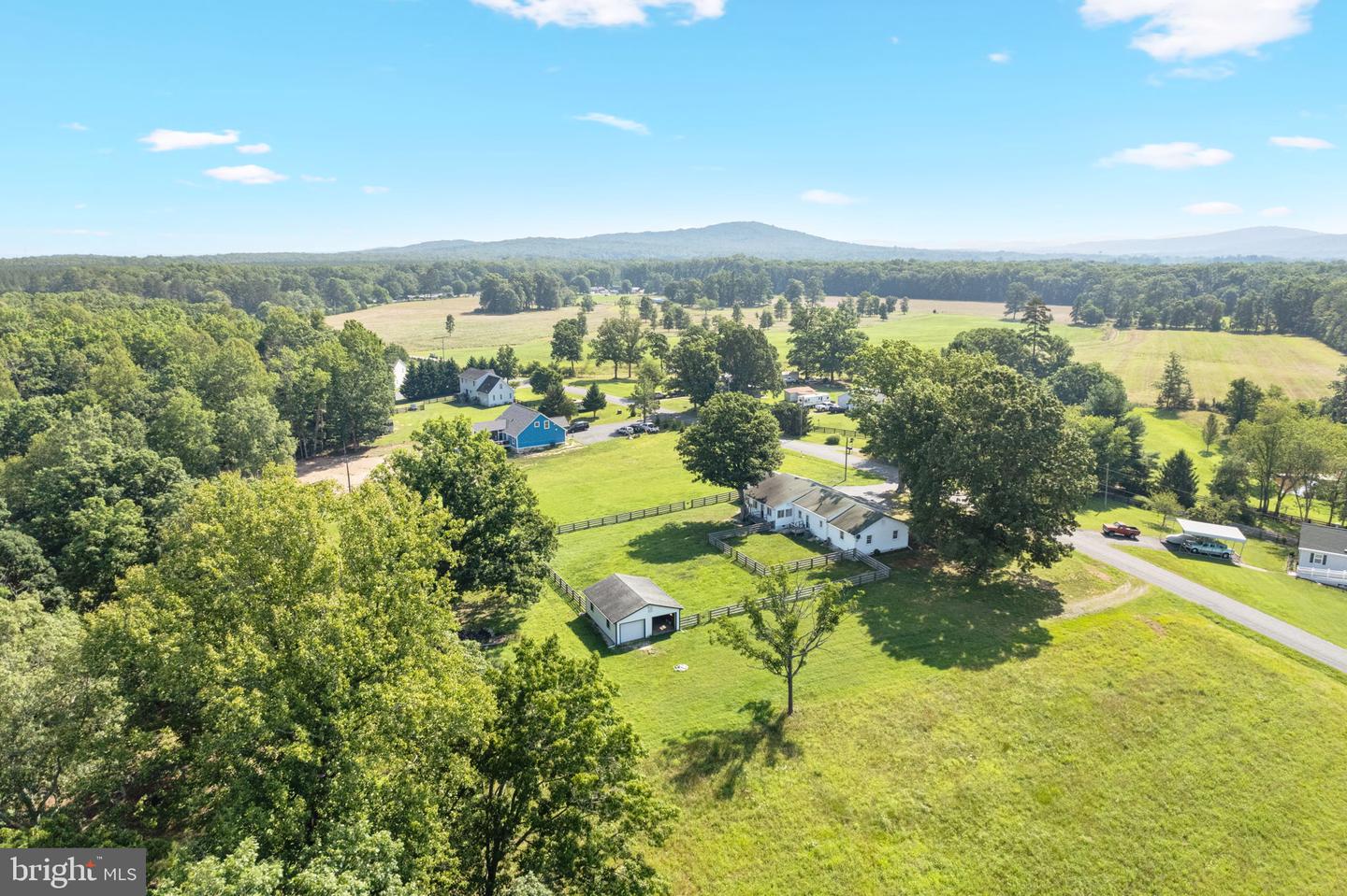 16474 DOUGLAS RD, BARBOURSVILLE, Virginia 22923, 3 Bedrooms Bedrooms, 11 Rooms Rooms,2 BathroomsBathrooms,Residential,For sale,16474 DOUGLAS RD,VAOR2010014 MLS # VAOR2010014