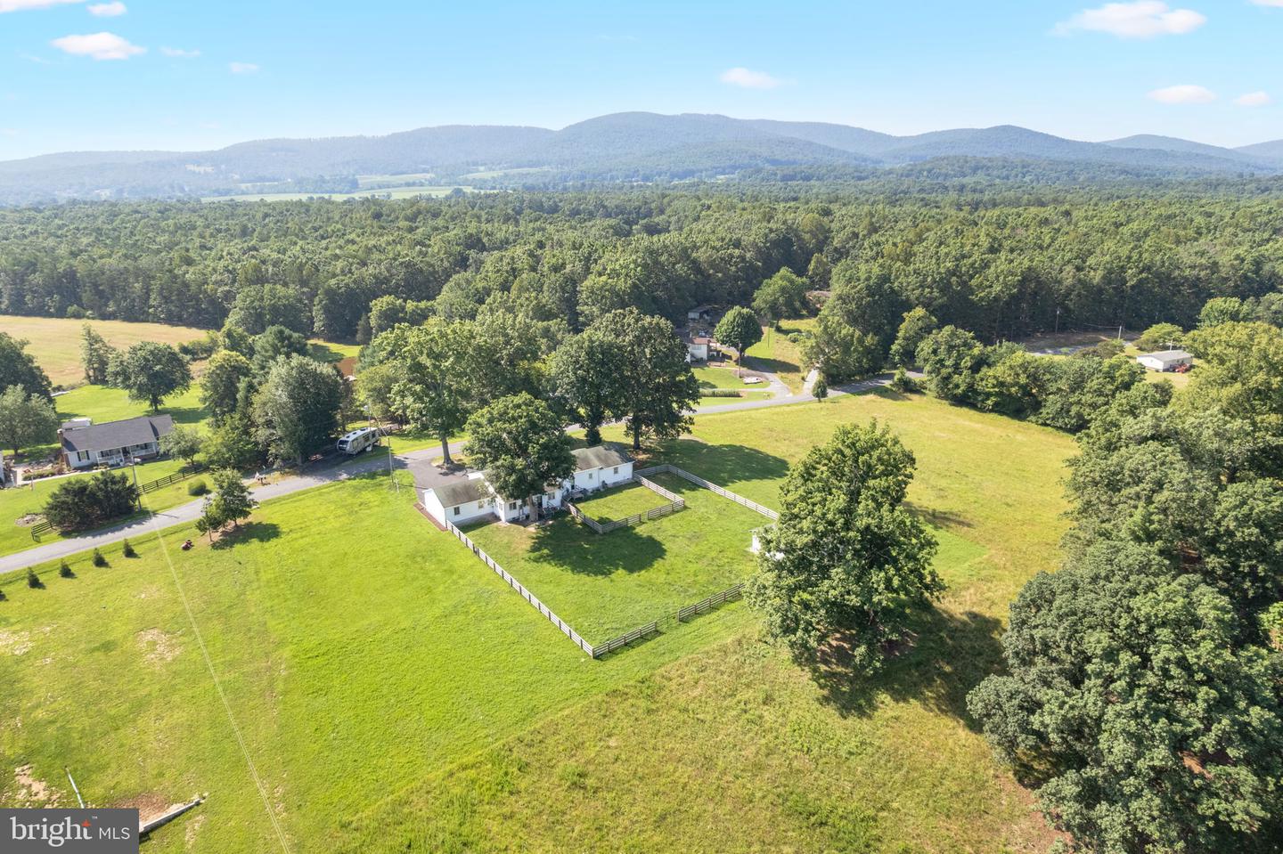 16474 DOUGLAS RD, BARBOURSVILLE, Virginia 22923, 3 Bedrooms Bedrooms, 11 Rooms Rooms,2 BathroomsBathrooms,Residential,For sale,16474 DOUGLAS RD,VAOR2010014 MLS # VAOR2010014