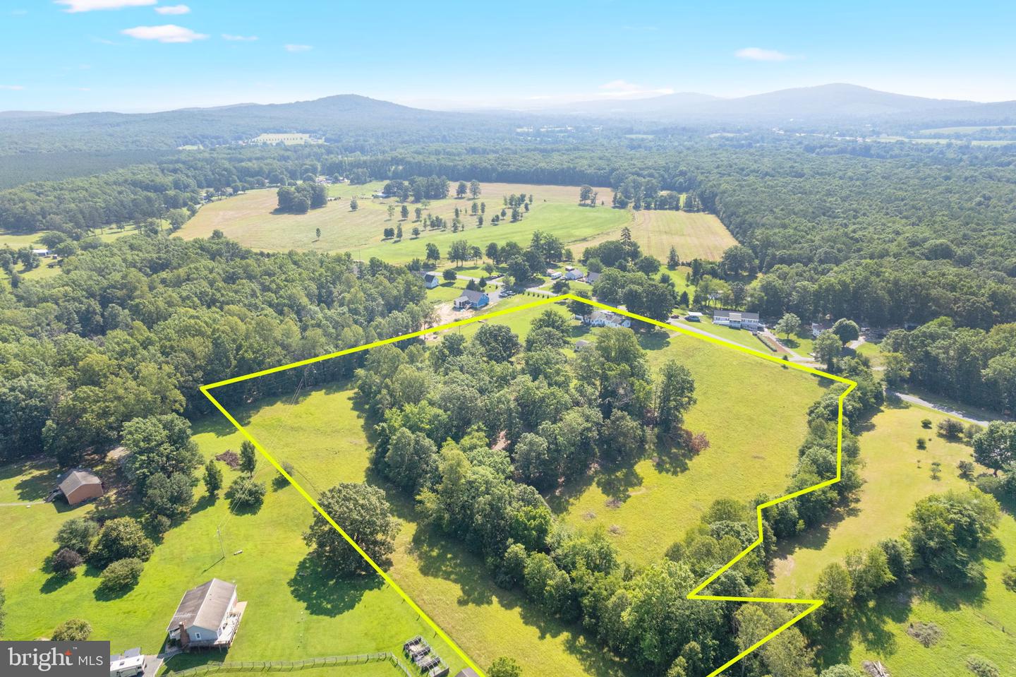 16474 DOUGLAS RD, BARBOURSVILLE, Virginia 22923, 3 Bedrooms Bedrooms, 11 Rooms Rooms,2 BathroomsBathrooms,Residential,For sale,16474 DOUGLAS RD,VAOR2010014 MLS # VAOR2010014