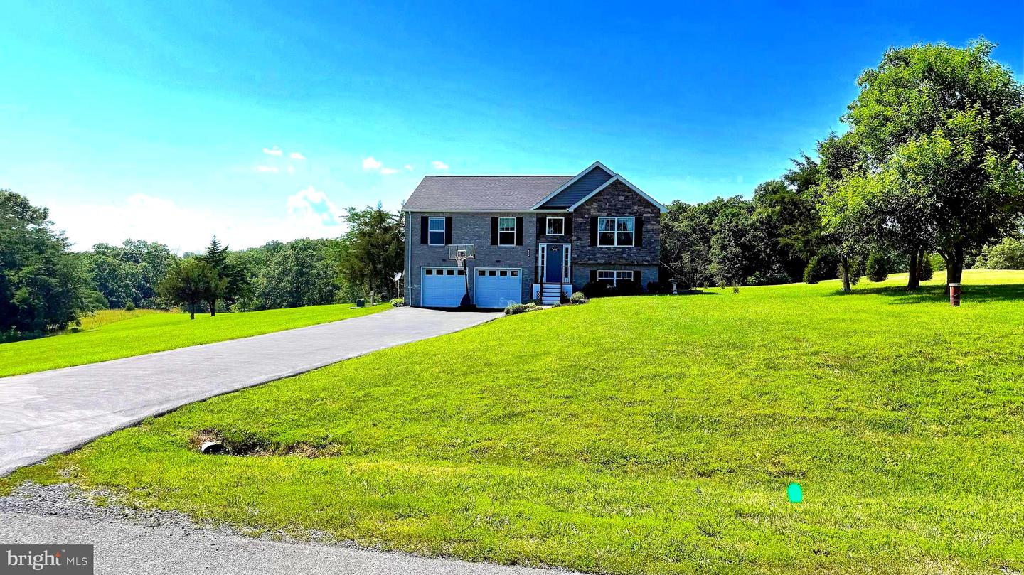 103 SANTA MARIA DR, CLEAR BROOK, Virginia 22624, 4 Bedrooms Bedrooms, ,3 BathroomsBathrooms,Residential,For sale,103 SANTA MARIA DR,VAFV2035072 MLS # VAFV2035072