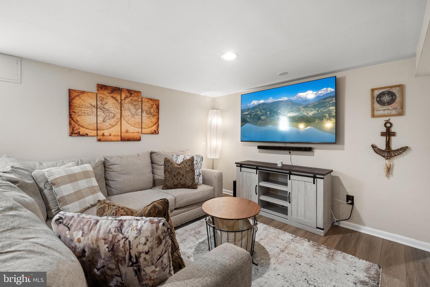 6402 VIRGINIA HILLS AVE, ALEXANDRIA, Virginia 22310, 3 Bedrooms Bedrooms, ,2 BathroomsBathrooms,Residential,For sale,6402 VIRGINIA HILLS AVE,VAFX2250520 MLS # VAFX2250520