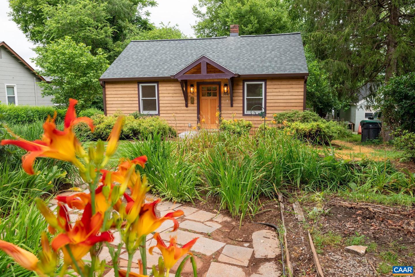 306 NE 13TH ST, CHARLOTTESVILLE, Virginia 22902, 2 Bedrooms Bedrooms, ,1 BathroomBathrooms,Residential,For sale,306 NE 13TH ST,666098 MLS # 666098