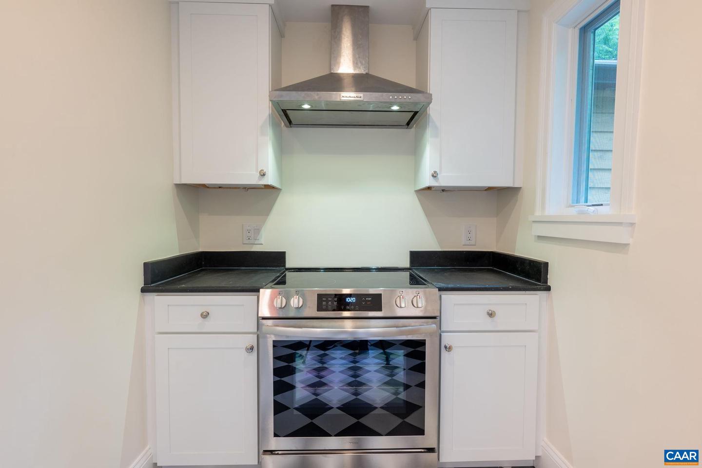 306 NE 13TH ST, CHARLOTTESVILLE, Virginia 22902, 2 Bedrooms Bedrooms, ,1 BathroomBathrooms,Residential,For sale,306 NE 13TH ST,666098 MLS # 666098
