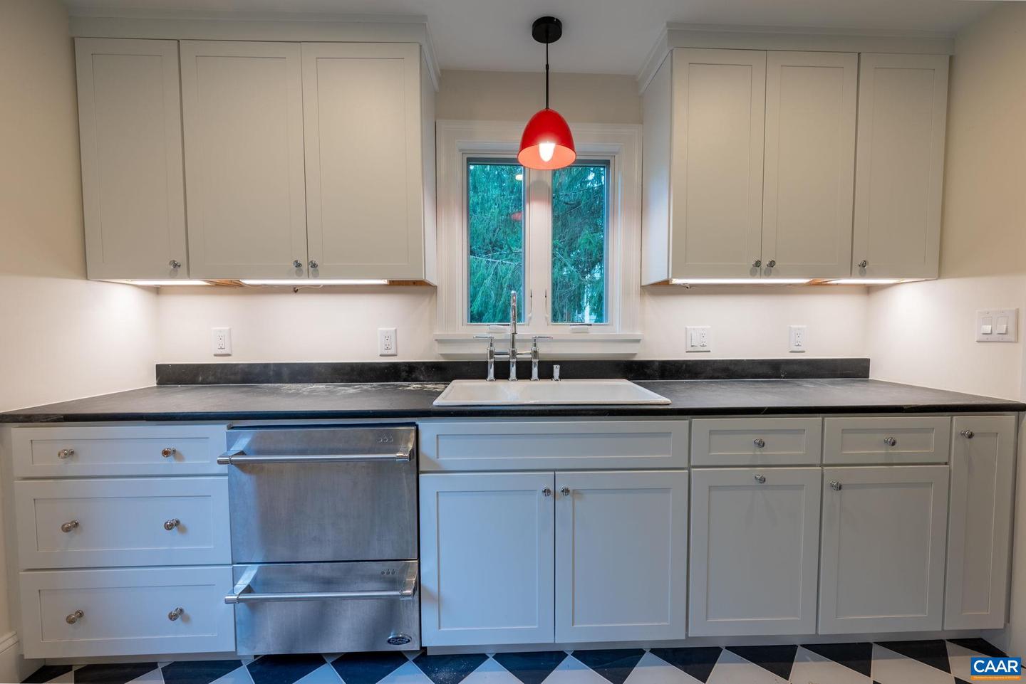 306 NE 13TH ST, CHARLOTTESVILLE, Virginia 22902, 2 Bedrooms Bedrooms, ,1 BathroomBathrooms,Residential,For sale,306 NE 13TH ST,666098 MLS # 666098
