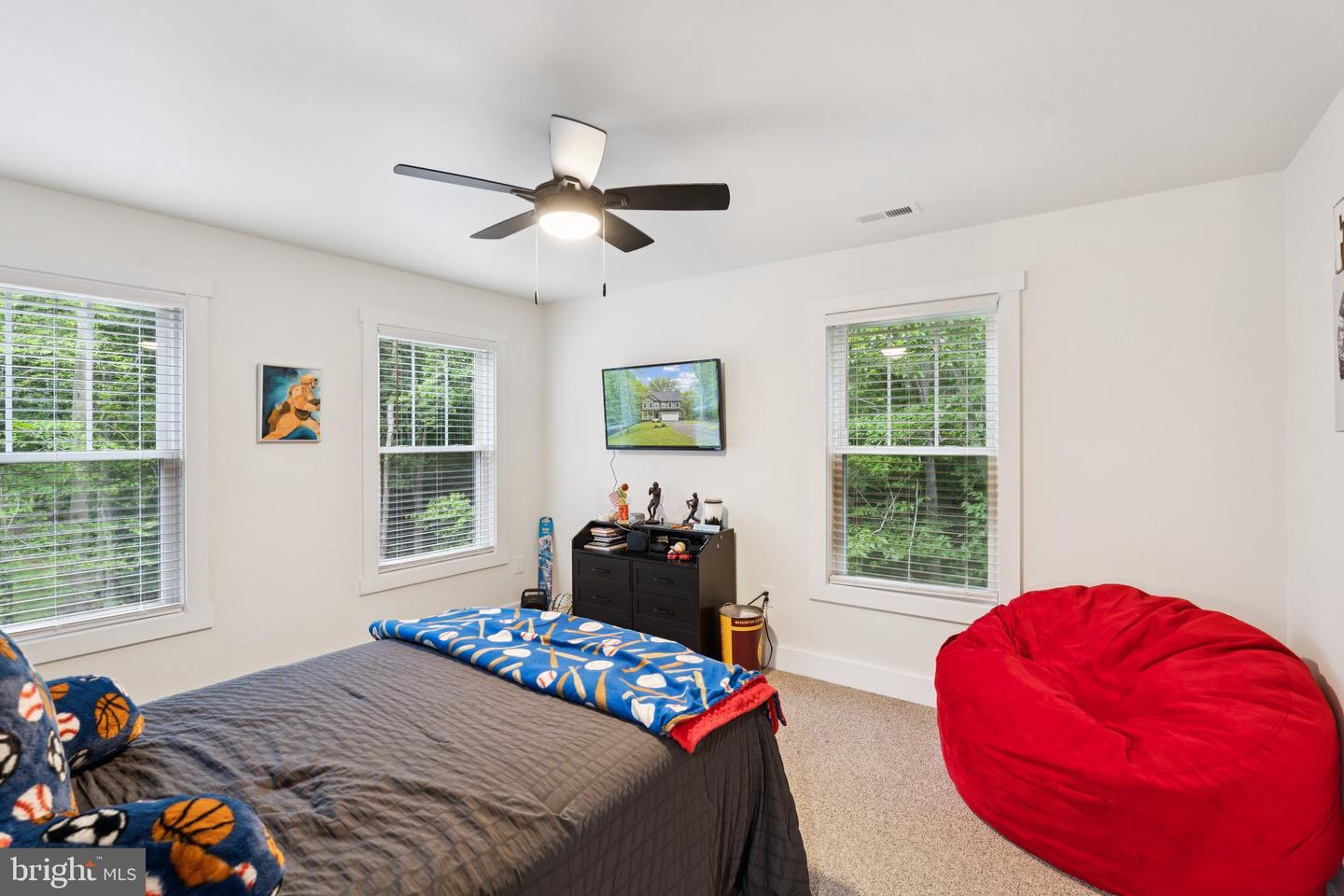 10042 NATURAL GRASS WAY, KING GEORGE, Virginia 22485, 4 Bedrooms Bedrooms, ,2 BathroomsBathrooms,Residential,For sale,10042 NATURAL GRASS WAY,VAKG2006658 MLS # VAKG2006658