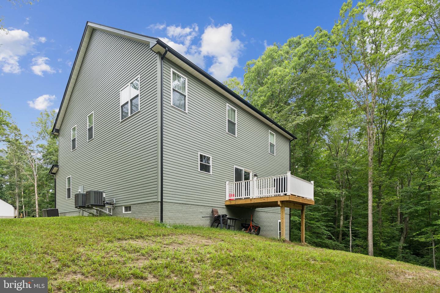 10042 NATURAL GRASS WAY, KING GEORGE, Virginia 22485, 4 Bedrooms Bedrooms, ,2 BathroomsBathrooms,Residential,For sale,10042 NATURAL GRASS WAY,VAKG2006658 MLS # VAKG2006658