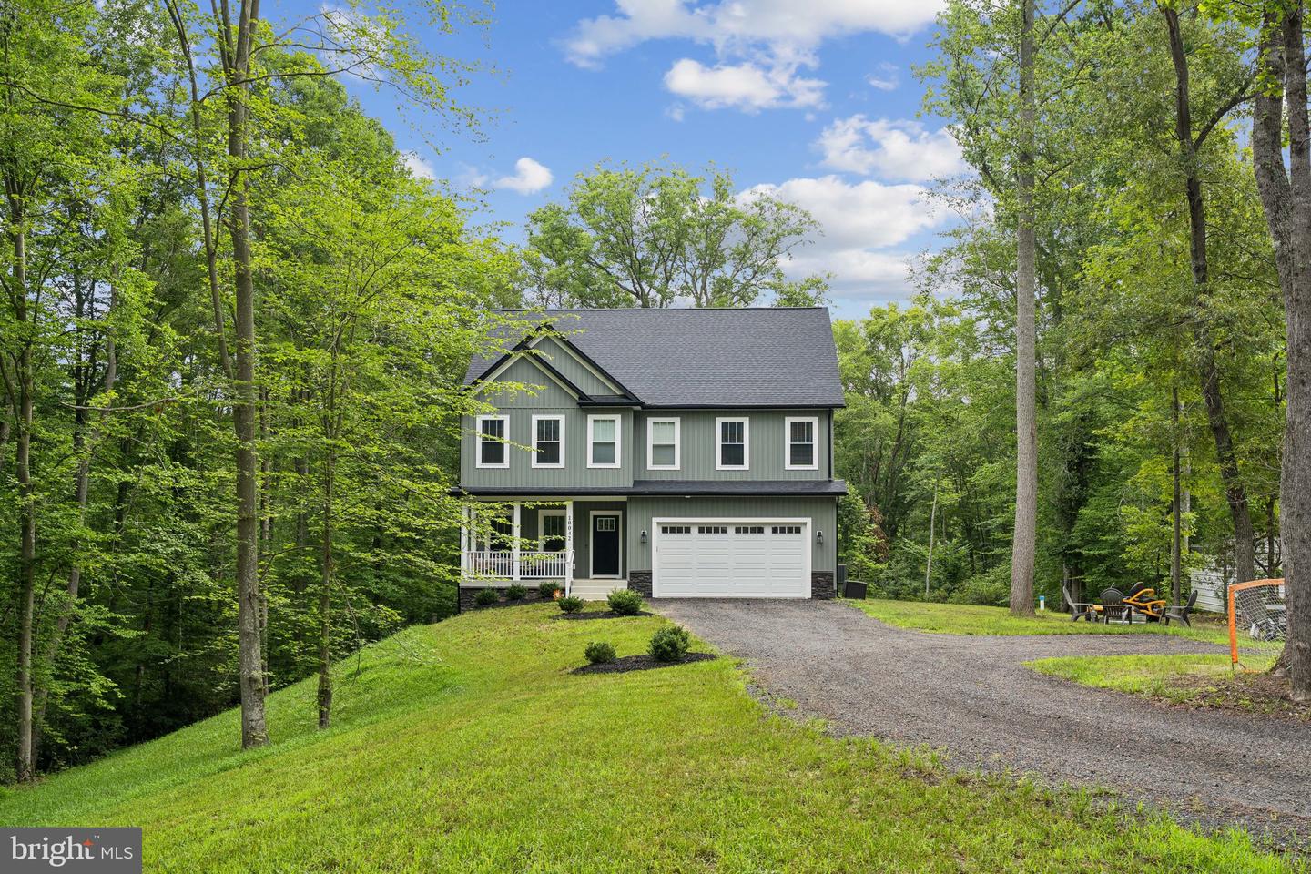10042 NATURAL GRASS WAY, KING GEORGE, Virginia 22485, 4 Bedrooms Bedrooms, ,2 BathroomsBathrooms,Residential,For sale,10042 NATURAL GRASS WAY,VAKG2006658 MLS # VAKG2006658