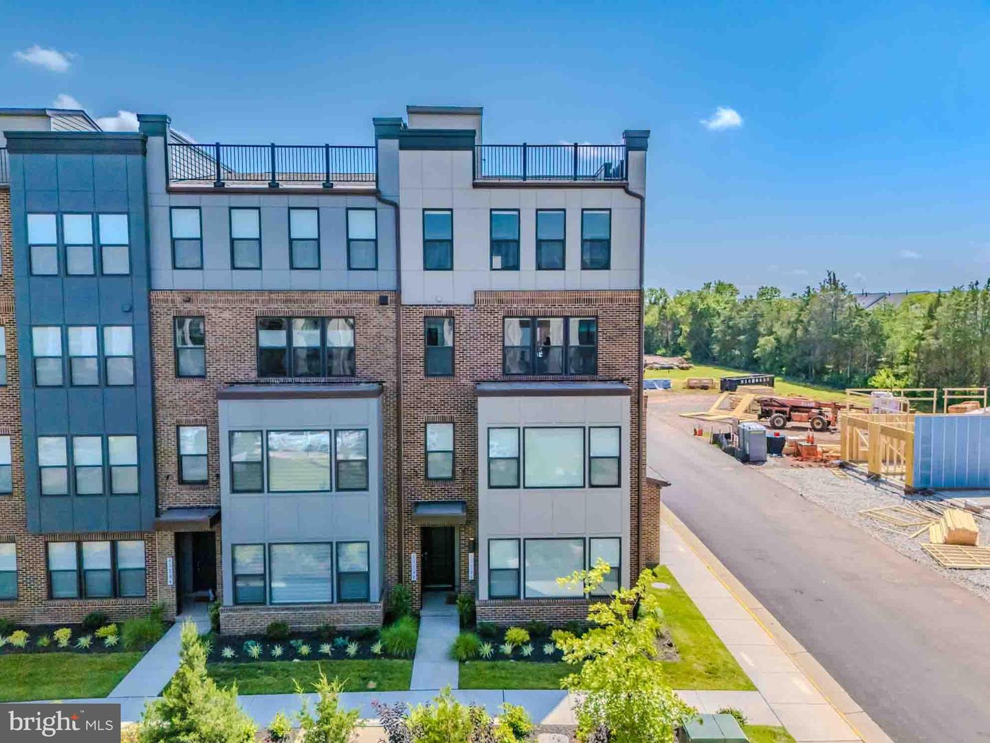 43730 TRANSIT SQ, ASHBURN, Virginia 20147, 3 Bedrooms Bedrooms, ,2 BathroomsBathrooms,Residential,For sale,43730 TRANSIT SQ,VALO2100654 MLS # VALO2100654