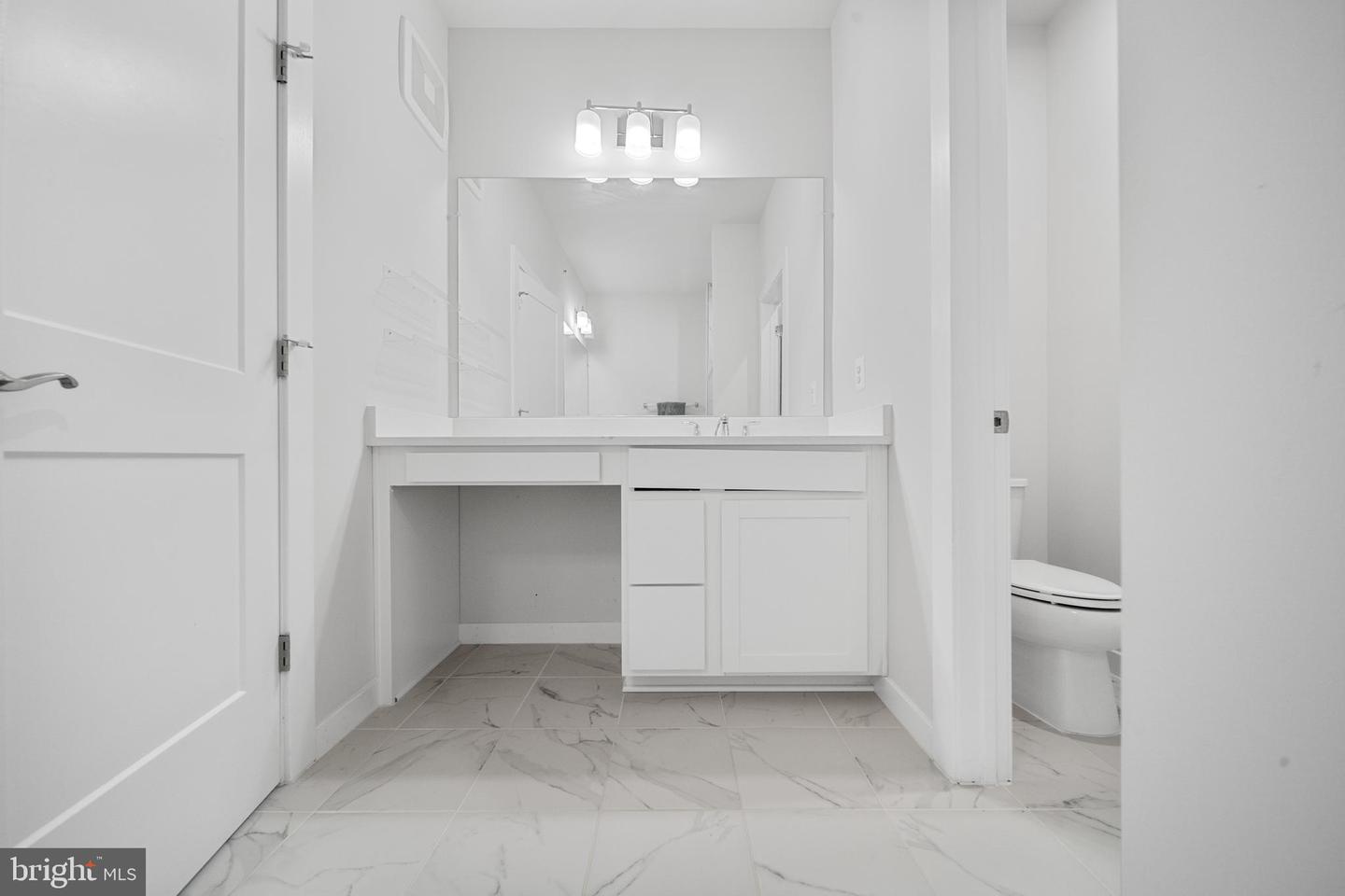 43730 TRANSIT SQ, ASHBURN, Virginia 20147, 3 Bedrooms Bedrooms, ,2 BathroomsBathrooms,Residential,For sale,43730 TRANSIT SQ,VALO2100654 MLS # VALO2100654