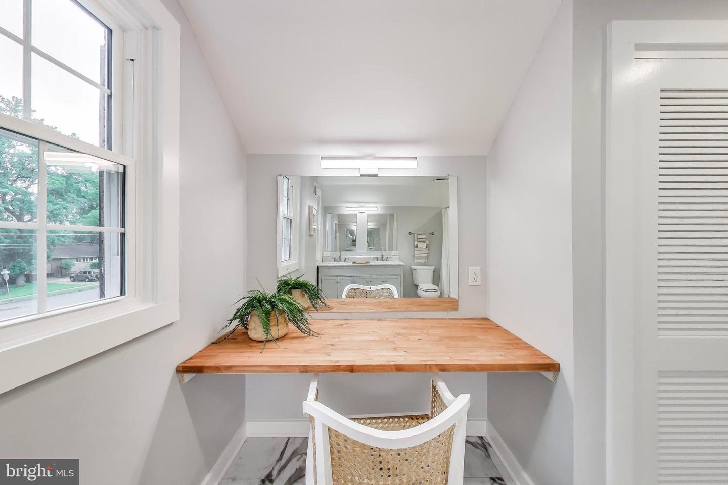 1400 WAKE FOREST DR, ALEXANDRIA, Virginia 22307, 3 Bedrooms Bedrooms, ,3 BathroomsBathrooms,Residential,For sale,1400 WAKE FOREST DR,VAFX2252288 MLS # VAFX2252288