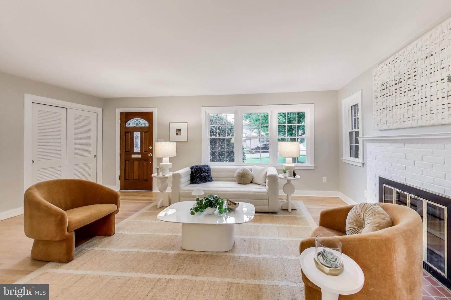 1400 WAKE FOREST DR, ALEXANDRIA, Virginia 22307, 3 Bedrooms Bedrooms, ,3 BathroomsBathrooms,Residential,For sale,1400 WAKE FOREST DR,VAFX2252288 MLS # VAFX2252288