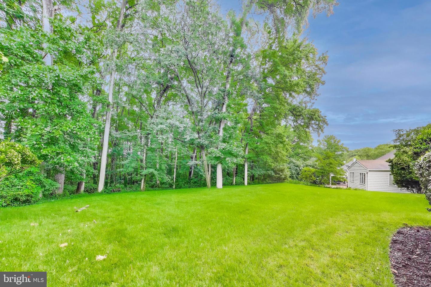 1400 WAKE FOREST DR, ALEXANDRIA, Virginia 22307, 3 Bedrooms Bedrooms, ,3 BathroomsBathrooms,Residential,For sale,1400 WAKE FOREST DR,VAFX2252288 MLS # VAFX2252288
