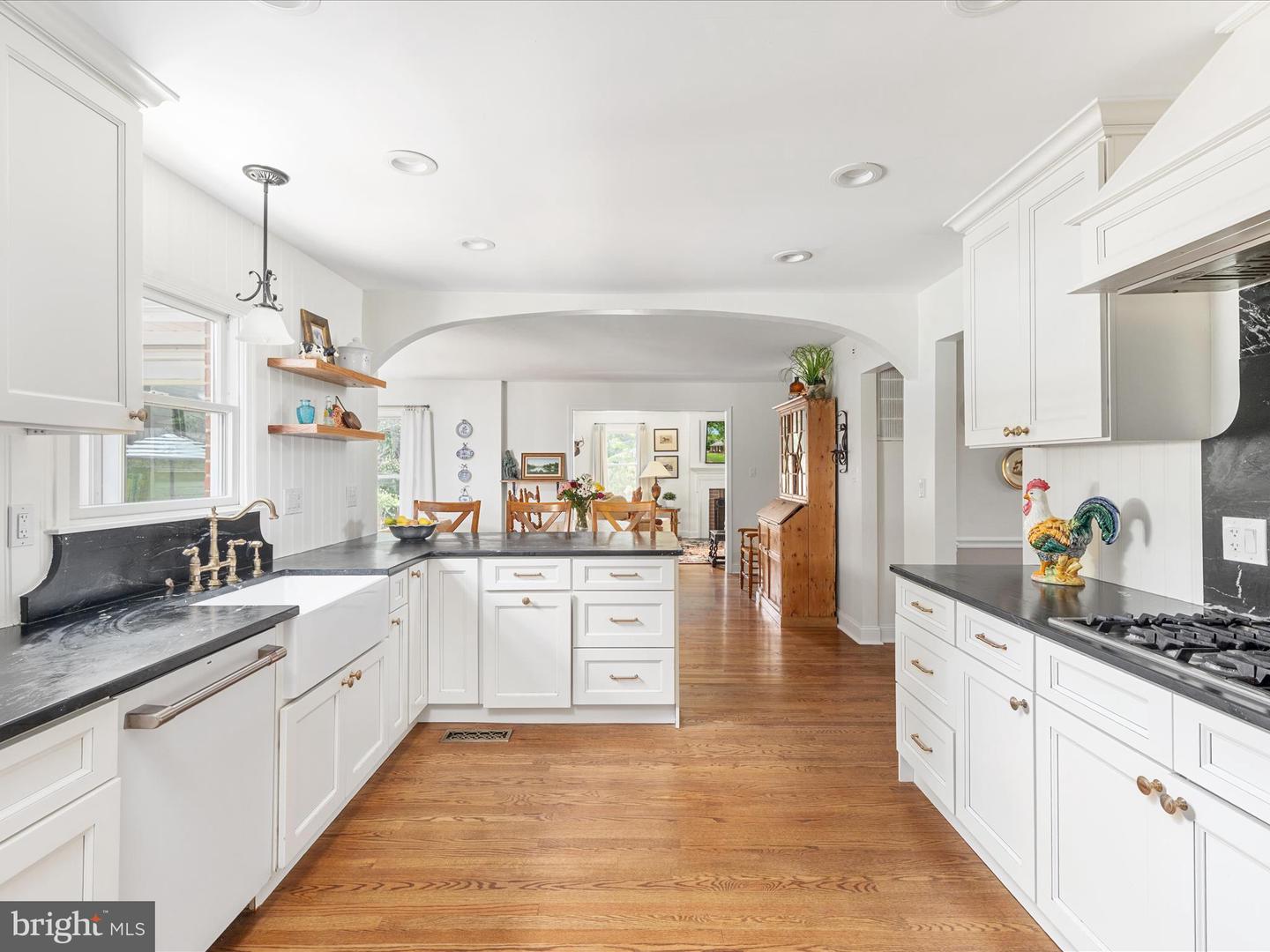 14311 SHELTER LN, HAYMARKET, Virginia 20169, 3 Bedrooms Bedrooms, ,3 BathroomsBathrooms,Residential,For sale,14311 SHELTER LN,VAPW2098146 MLS # VAPW2098146