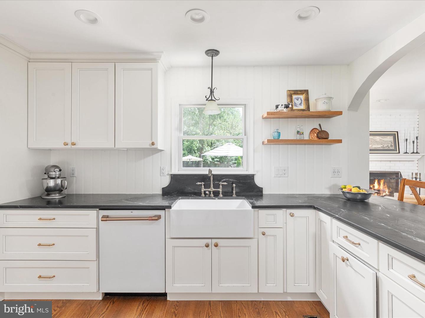 14311 SHELTER LN, HAYMARKET, Virginia 20169, 3 Bedrooms Bedrooms, ,3 BathroomsBathrooms,Residential,For sale,14311 SHELTER LN,VAPW2098146 MLS # VAPW2098146