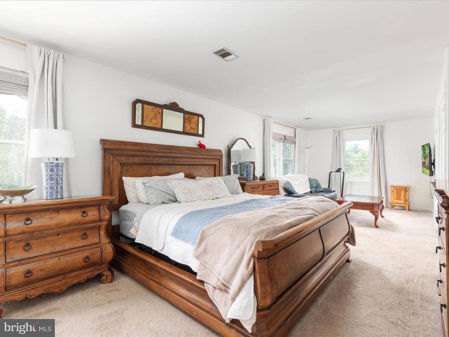14311 SHELTER LN, HAYMARKET, Virginia 20169, 3 Bedrooms Bedrooms, ,3 BathroomsBathrooms,Residential,For sale,14311 SHELTER LN,VAPW2098146 MLS # VAPW2098146