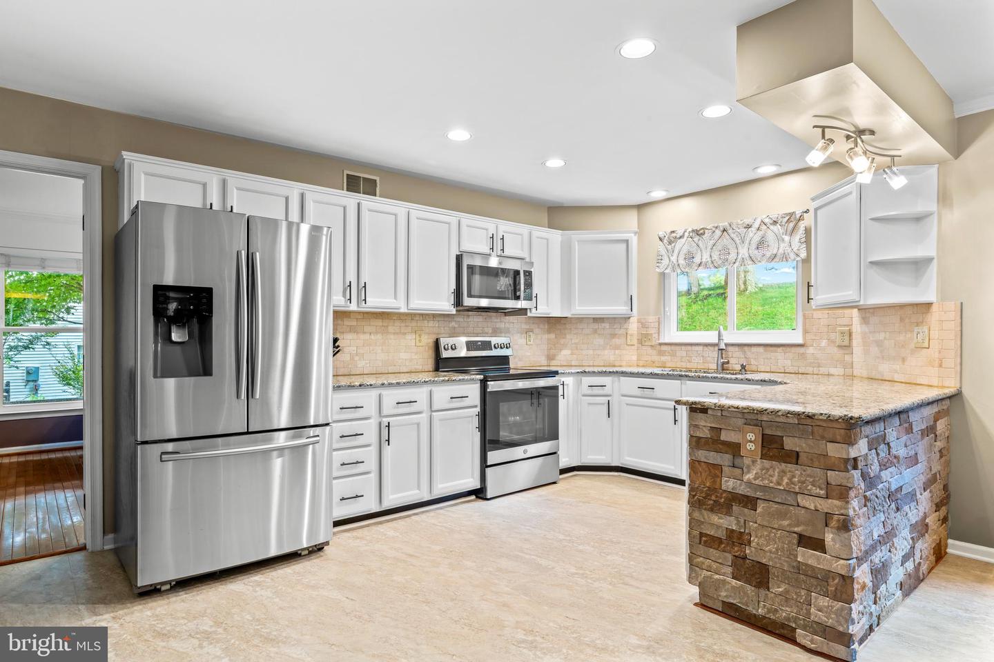 478 DEVON DR, WARRENTON, Virginia 20186, 3 Bedrooms Bedrooms, ,2 BathroomsBathrooms,Residential,For sale,478 DEVON DR,VAFQ2017216 MLS # VAFQ2017216