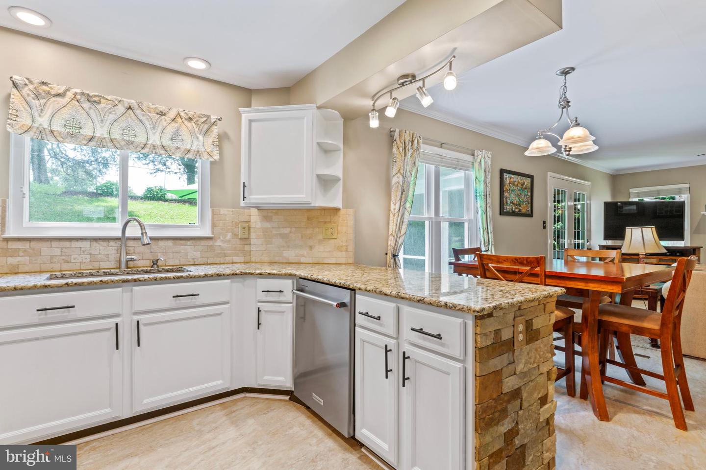 478 DEVON DR, WARRENTON, Virginia 20186, 3 Bedrooms Bedrooms, ,2 BathroomsBathrooms,Residential,For sale,478 DEVON DR,VAFQ2017216 MLS # VAFQ2017216