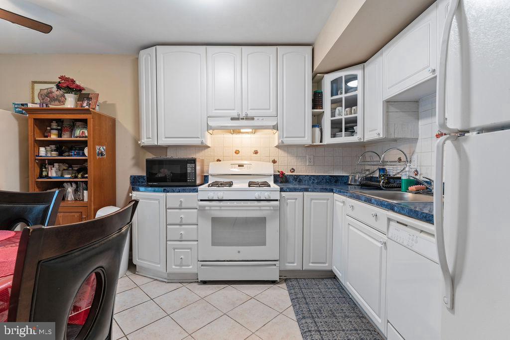 10805 VIOLET CT, MANASSAS, Virginia 20109, 3 Bedrooms Bedrooms, ,2 BathroomsBathrooms,Residential,For sale,10805 VIOLET CT,VAPW2098152 MLS # VAPW2098152