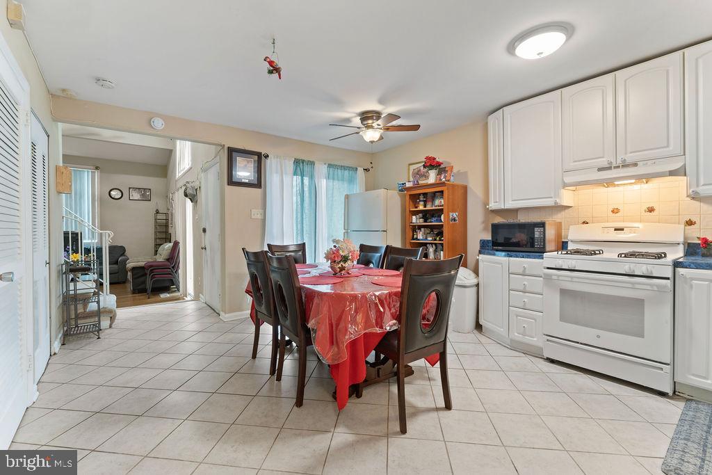 10805 VIOLET CT, MANASSAS, Virginia 20109, 3 Bedrooms Bedrooms, ,2 BathroomsBathrooms,Residential,For sale,10805 VIOLET CT,VAPW2098152 MLS # VAPW2098152