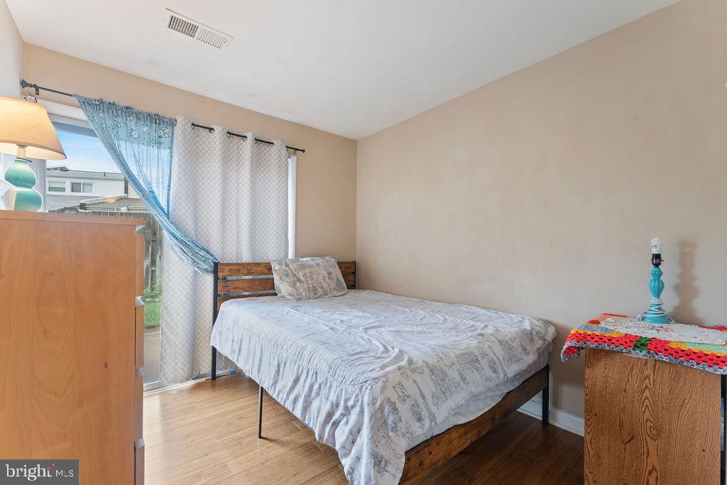 10805 VIOLET CT, MANASSAS, Virginia 20109, 3 Bedrooms Bedrooms, ,2 BathroomsBathrooms,Residential,For sale,10805 VIOLET CT,VAPW2098152 MLS # VAPW2098152
