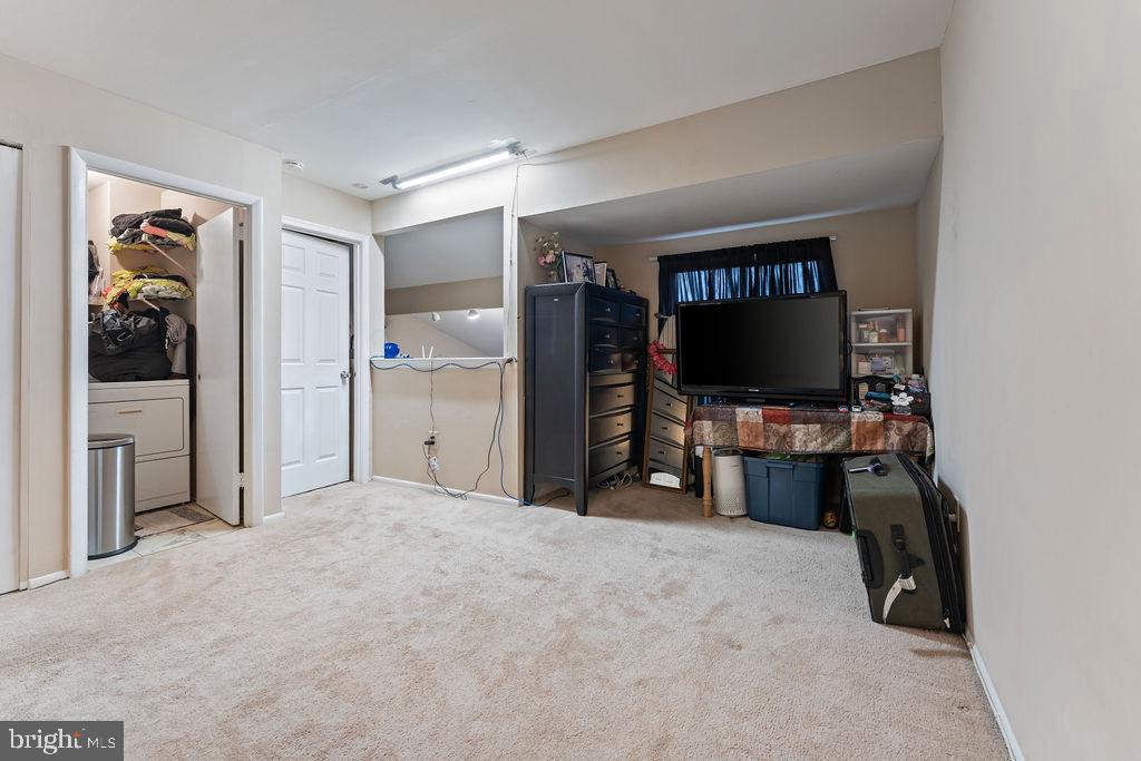 10805 VIOLET CT, MANASSAS, Virginia 20109, 3 Bedrooms Bedrooms, ,2 BathroomsBathrooms,Residential,For sale,10805 VIOLET CT,VAPW2098152 MLS # VAPW2098152