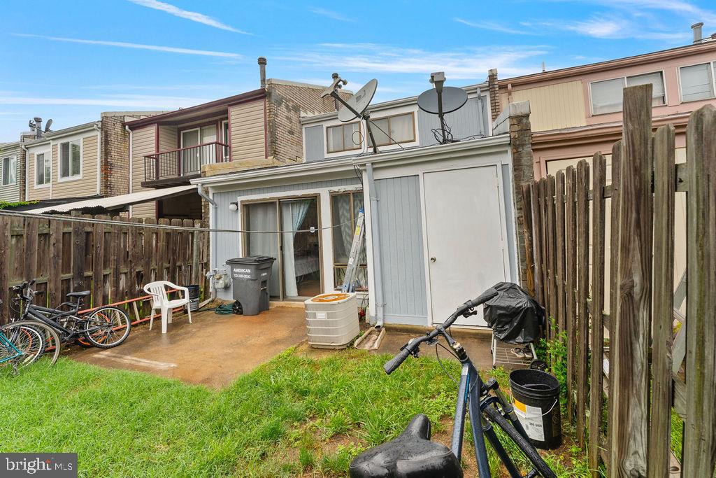 10805 VIOLET CT, MANASSAS, Virginia 20109, 3 Bedrooms Bedrooms, ,2 BathroomsBathrooms,Residential,For sale,10805 VIOLET CT,VAPW2098152 MLS # VAPW2098152