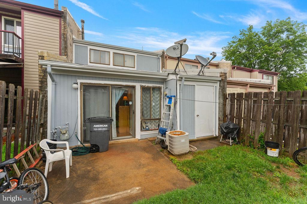 10805 VIOLET CT, MANASSAS, Virginia 20109, 3 Bedrooms Bedrooms, ,2 BathroomsBathrooms,Residential,For sale,10805 VIOLET CT,VAPW2098152 MLS # VAPW2098152