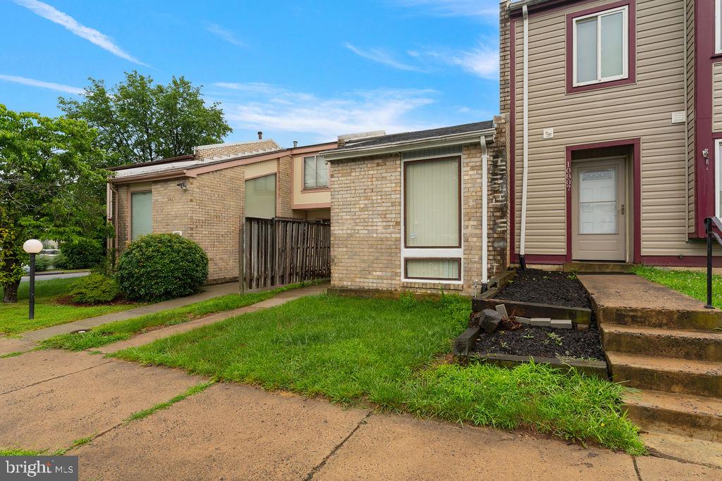 10805 VIOLET CT, MANASSAS, Virginia 20109, 3 Bedrooms Bedrooms, ,2 BathroomsBathrooms,Residential,For sale,10805 VIOLET CT,VAPW2098152 MLS # VAPW2098152