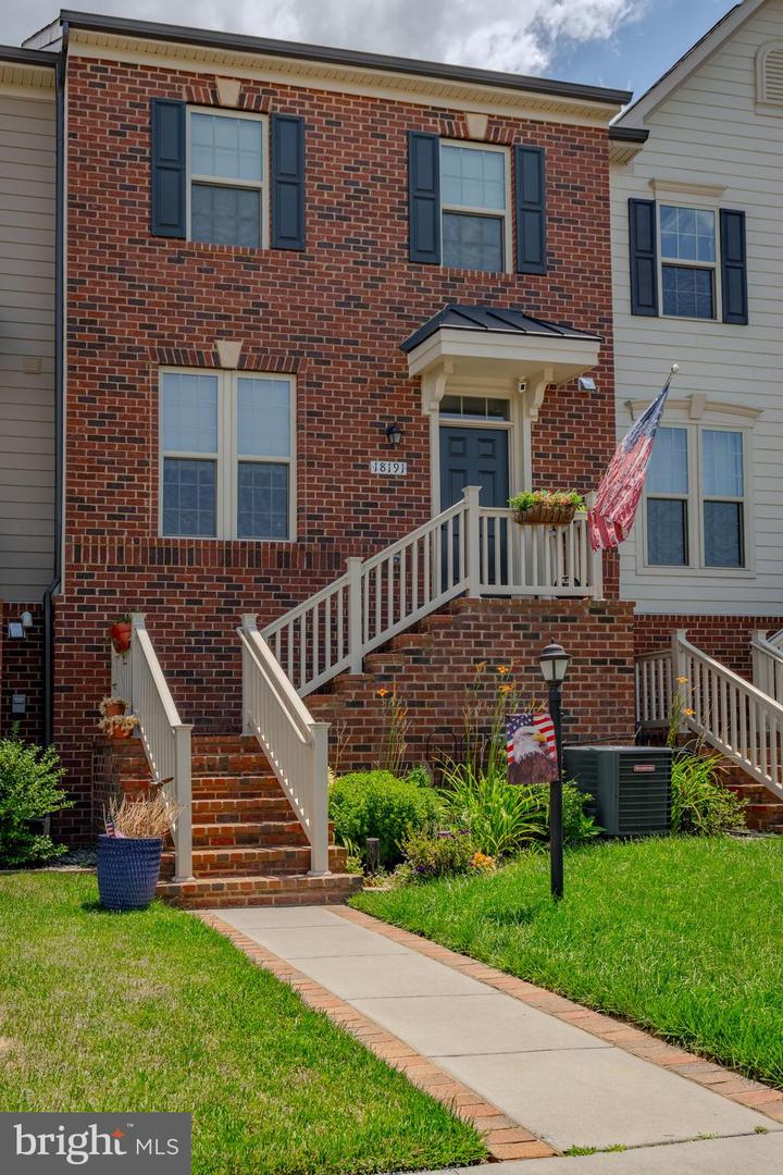 18191 RED MULBERRY RD, DUMFRIES, Virginia 22026, 3 Bedrooms Bedrooms, ,2 BathroomsBathrooms,Residential,For sale,18191 RED MULBERRY RD,VAPW2098154 MLS # VAPW2098154